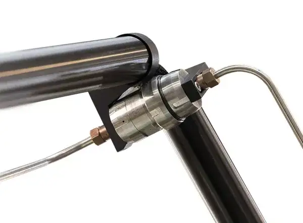 Scissor-Style Plumbing