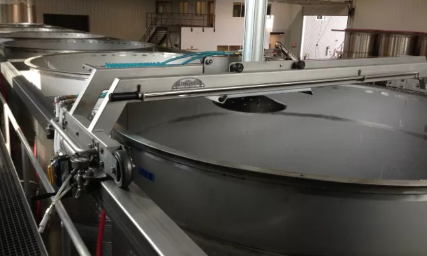Art_OMAX helps fabricator rein in costs.jpg