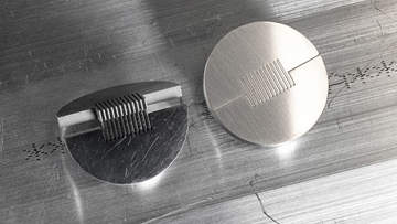 CS_OMAX_steel_tight-tolerances_260617.jpg