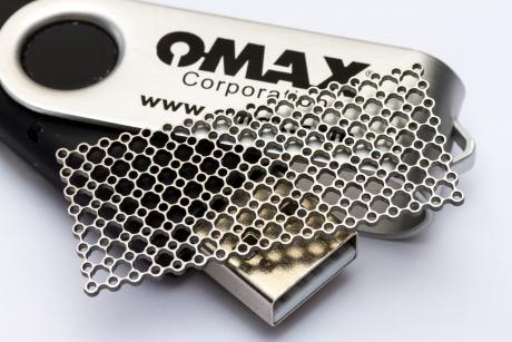 Small mesh cut with waterjet